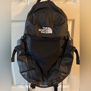 North Face Recon Backpack NWOT
